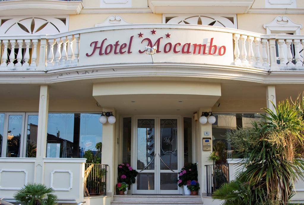 Hotel Mocambo Piscina E Spiaggia Σαν Μπενεντέτο ντελ Τρόντο Εξωτερικό φωτογραφία