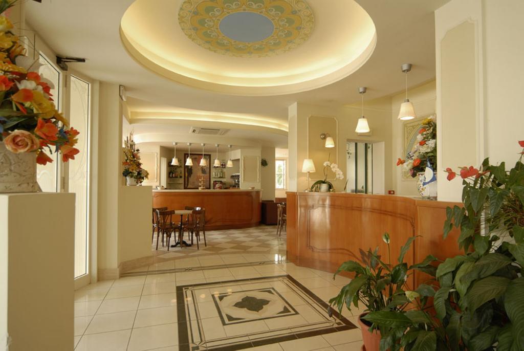 Hotel Mocambo Piscina E Spiaggia Σαν Μπενεντέτο ντελ Τρόντο Εξωτερικό φωτογραφία