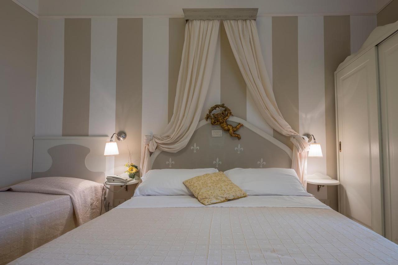 Hotel Mocambo Piscina E Spiaggia Σαν Μπενεντέτο ντελ Τρόντο Εξωτερικό φωτογραφία